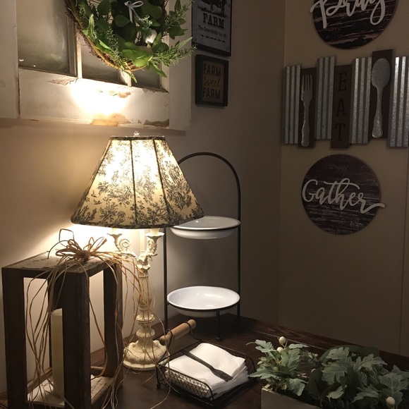 🆕Farmhouse “Love” Sentiment Wall Decor - Picture 6 of 6